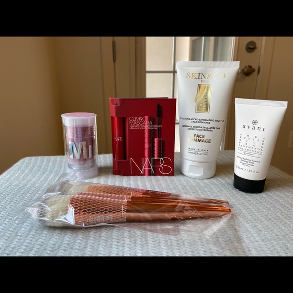 Multiples Other - Makeup and Skin Care Bundle lipstick 💄